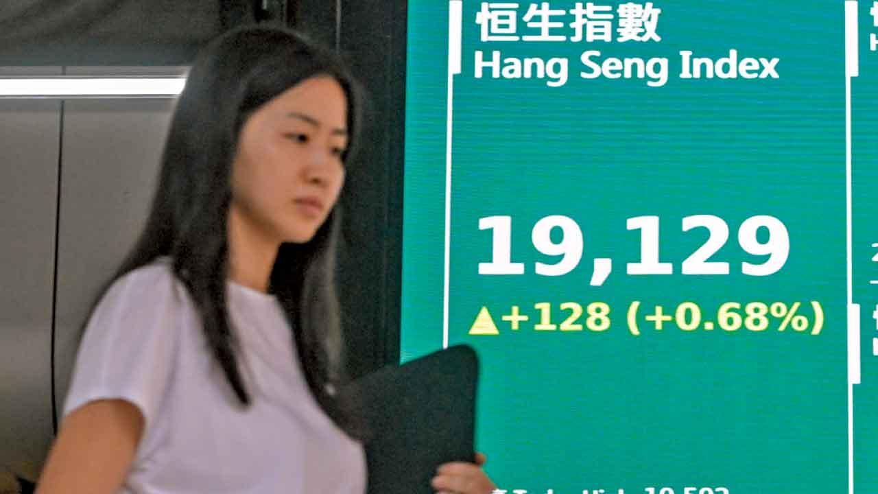 港股兩日成交5千億 恒指屠熊176隻 北水續沽