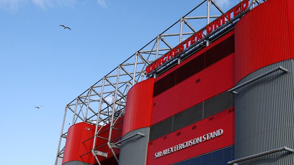 英力士集團推動奧脫福球場的重建計劃。(路透社)