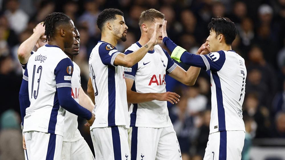 熱刺在歐霸盃首戰擊敗卡拉巴克。(路透社)