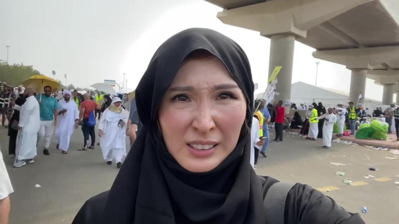 陳貝兒花兩個月拍《無窮之路4》遇嚴峻考驗 逾50度高溫體驗大型朝聖熱死逾千人