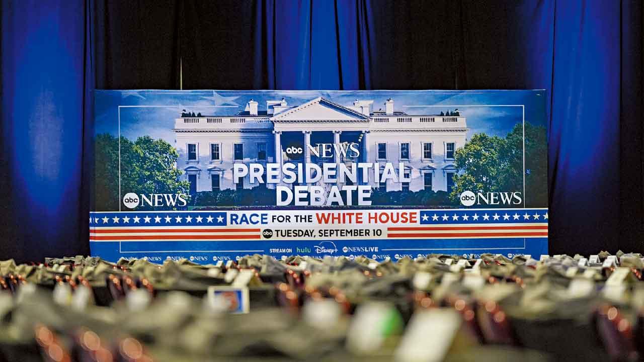 美總統辯論港今早9時舉行 賀錦麗壓力大過特朗普