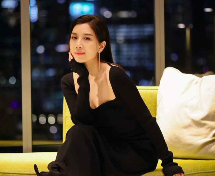 美麗40路｜黃智雯現身ViuTV做決賽評判 網民︰佢靚過參賽者