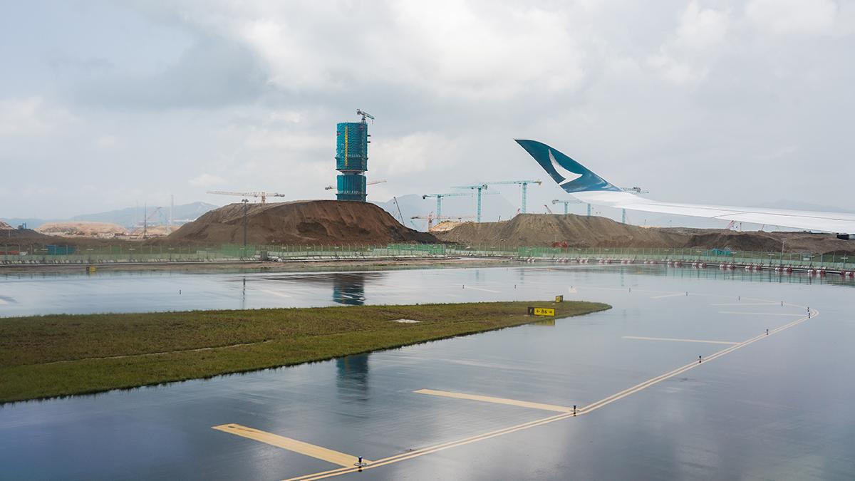 香港國際機場第三條跑道最快11月底啟用。(資料圖片)