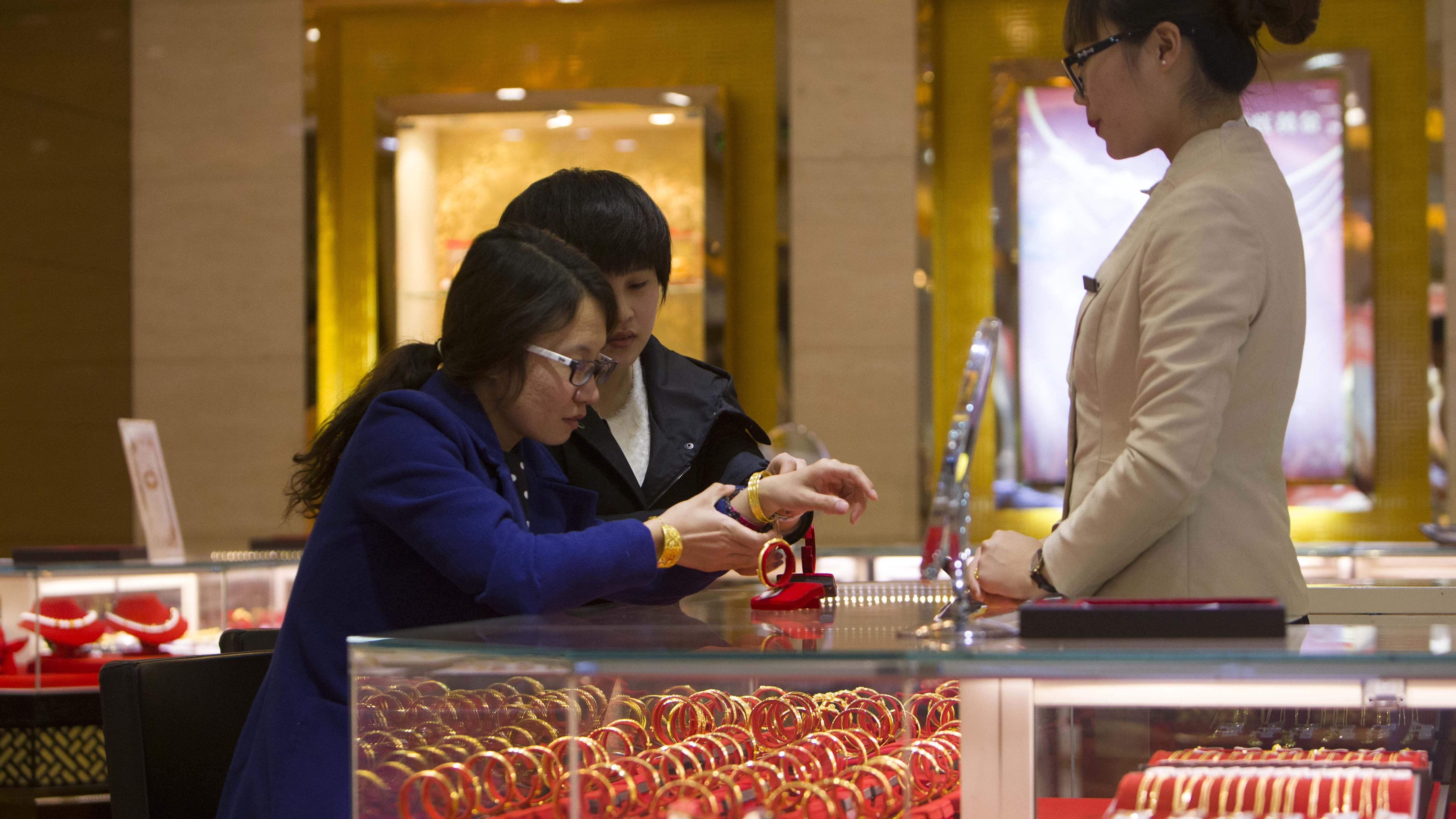 準新人注意！國際金價曾逼近2700美元創新高 每兩飾金邁3萬！