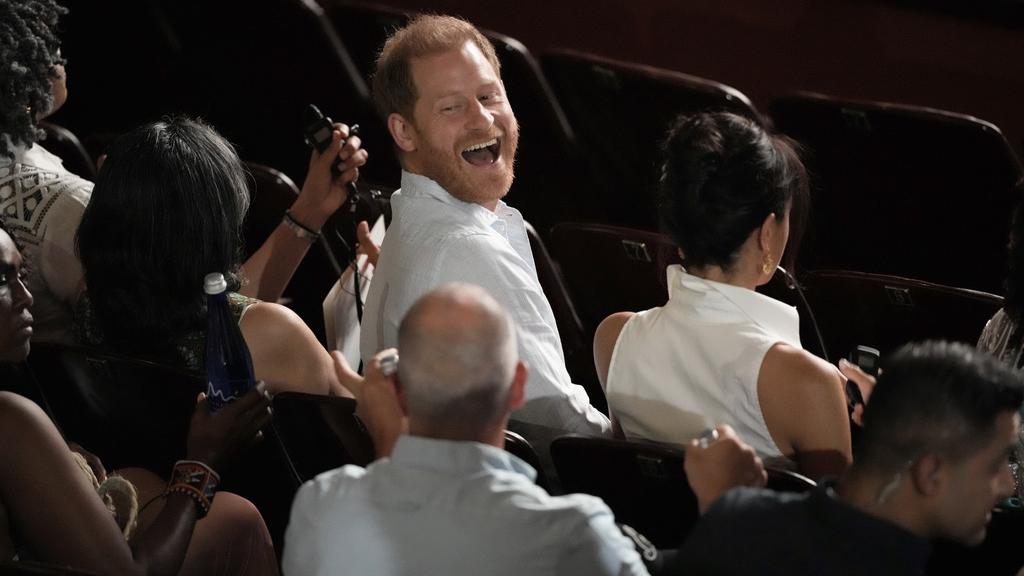 哈里上月中與妻子梅根一起出訪哥倫比亞。(資料圖片)