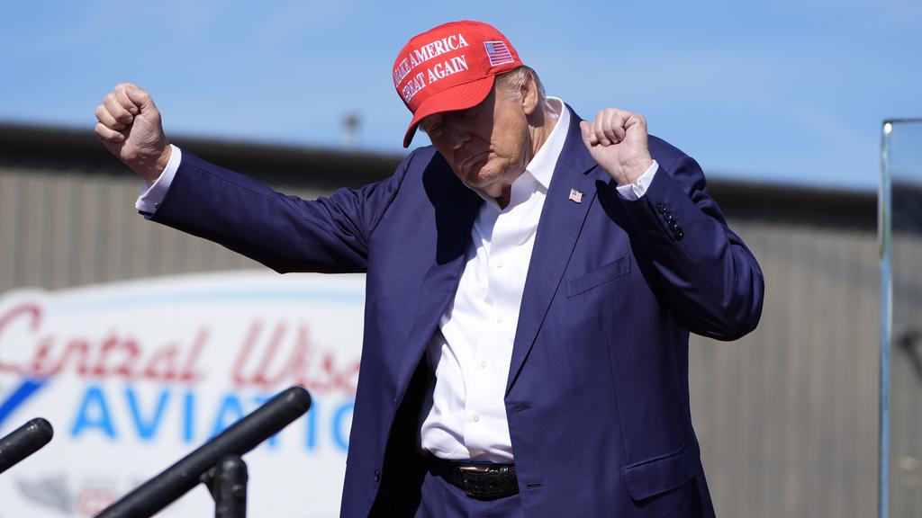 美國大選｜特朗普揚言向「離棄美元」國家 收100%關稅