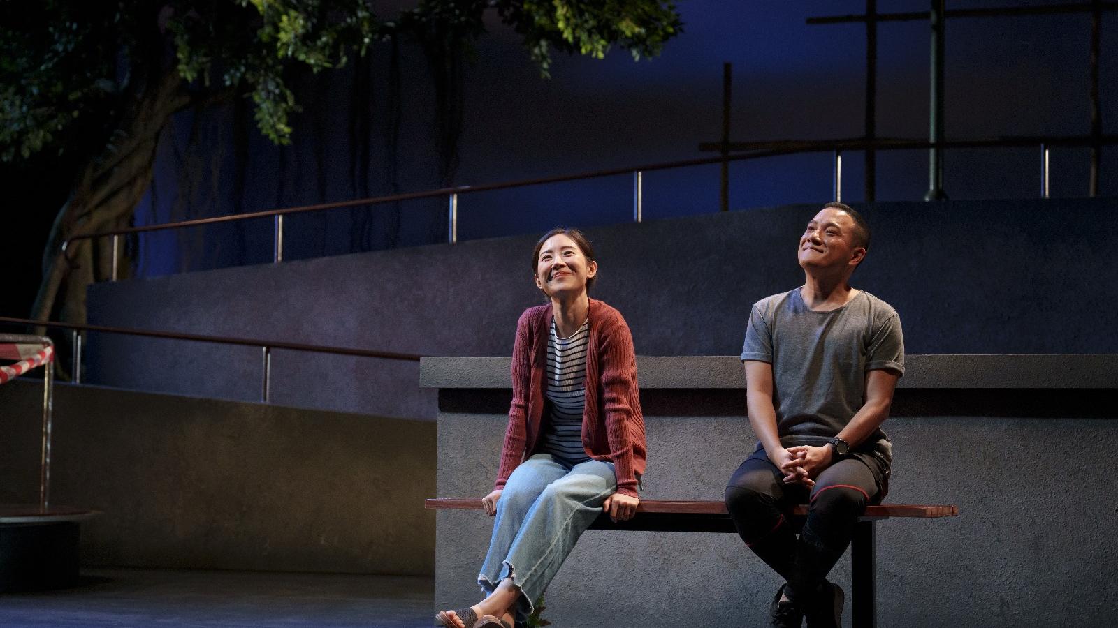 《曖昧》如玻璃似的關係 思考婚姻的起始