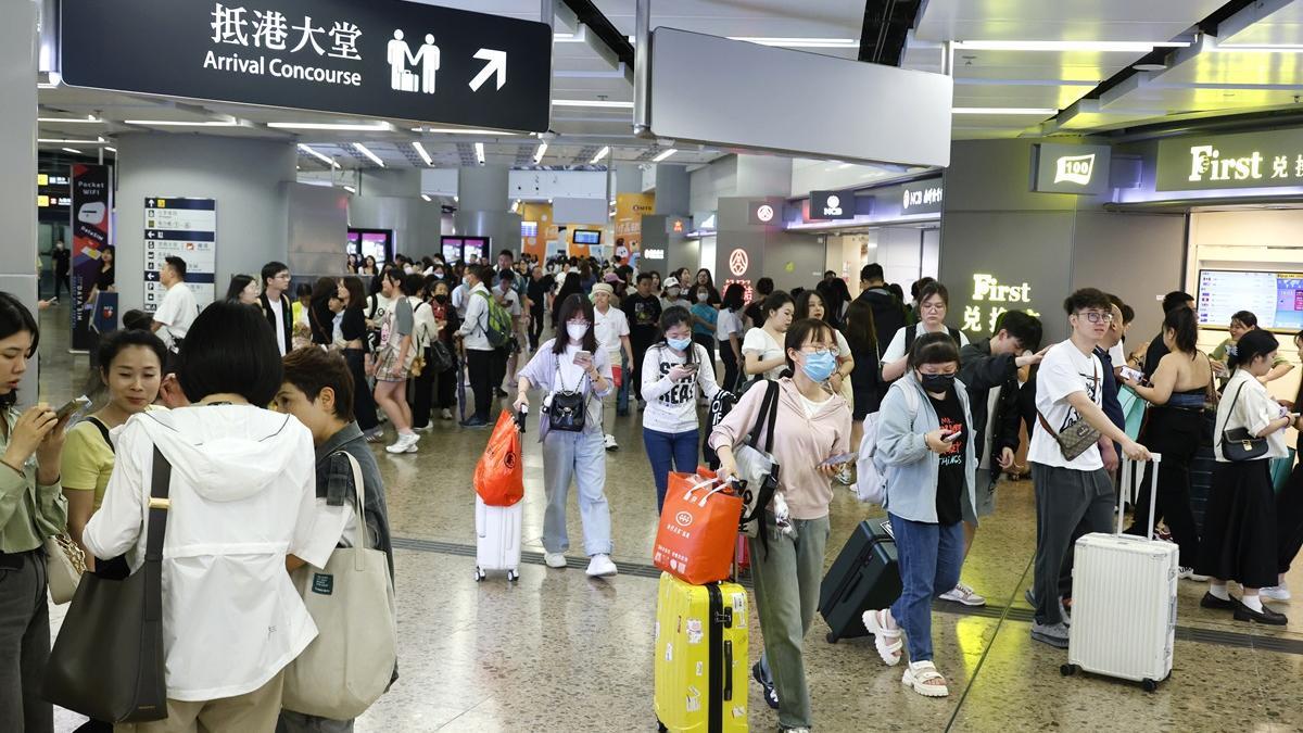 黃金周內地團不及疫情前，旅客較多即日來回或留一晚。(資料圖片)