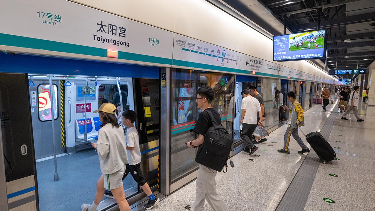 北京全市地鐵已升級490個車站逾2萬套車站設備。(資料圖片／陳奕釗攝)