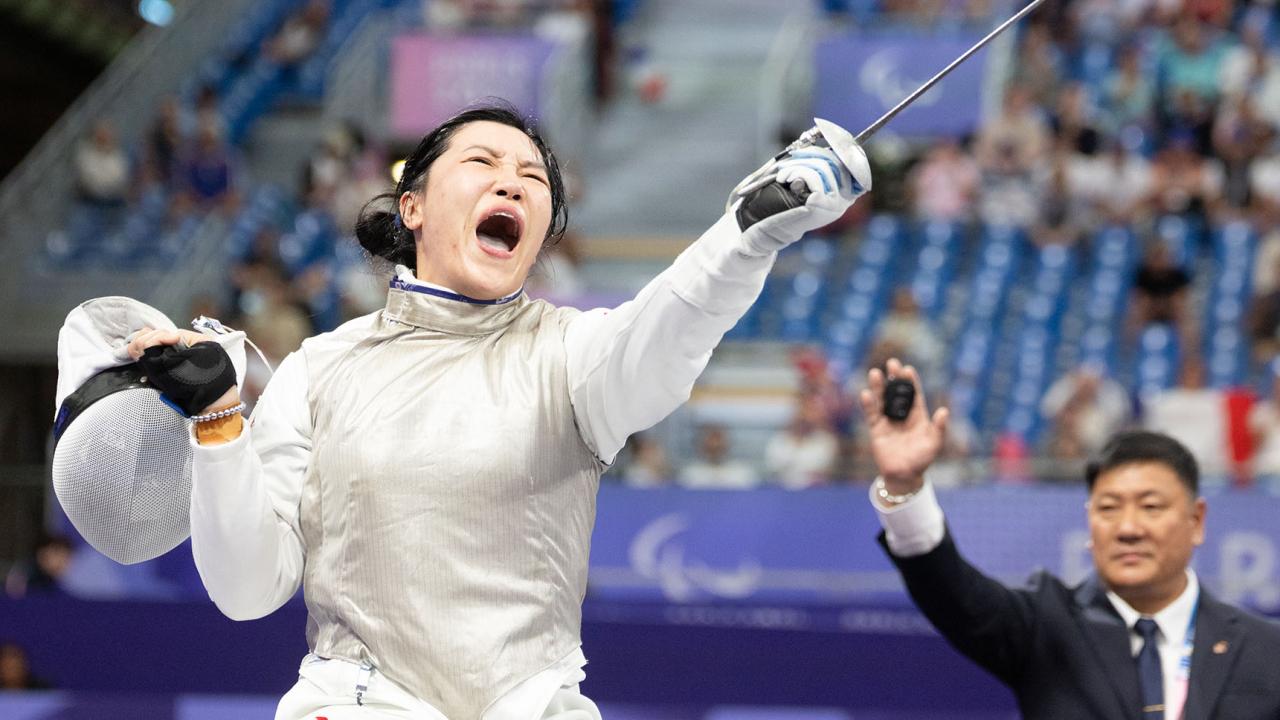 巴黎殘奧｜港隊女子輪椅劍擊隊出戰花劍團體賽8強