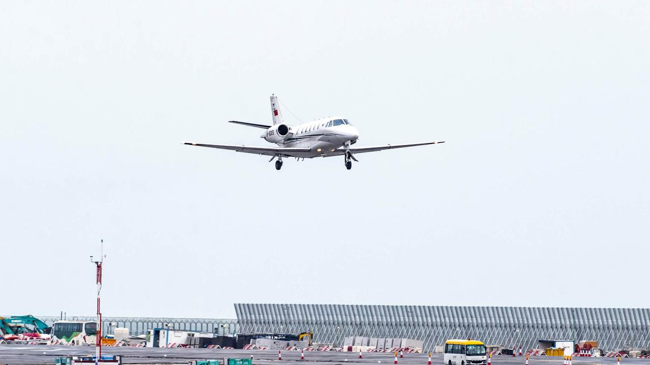 香港機場中跑道完成試飛　機管局稱三跑道全面運作已準備就緒