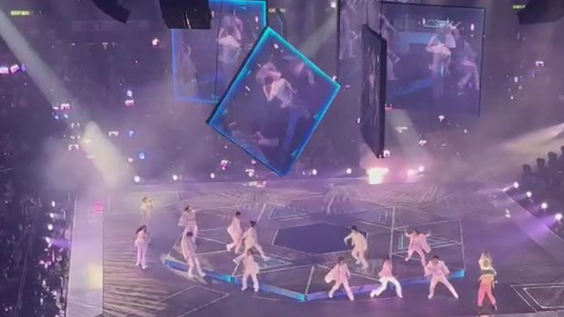 男子組合MIRROR2022年7月紅館演唱會墮屏事故，3名藝能工程職員否認串謀虛報懸掛設備重量，案件今在區院續審