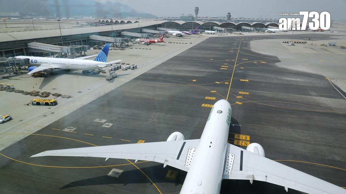 機場行李貨運裝卸員停機坪墮地受傷，留醫4日後不治。(資料圖片)