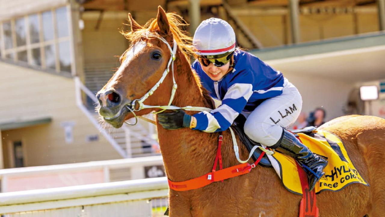 澳洲策騎墮馬 見習騎師學員林霖頭部受傷