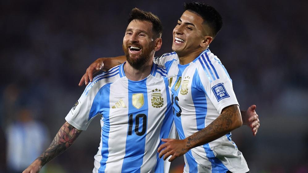 美斯在世界盃外圍賽完成帽子戲法，令阿根廷6:0大勝玻利維亞。(路透社)