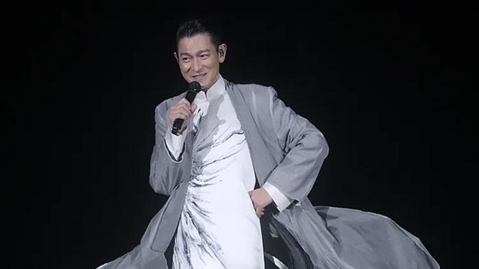 劉德華台北巨蛋騷因颱風取消首場演出