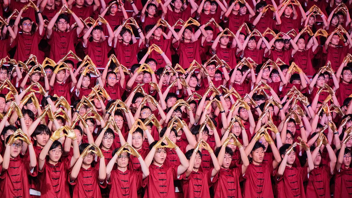 「新生代千人合唱賀國慶」在國慶日前夕舉行。(中通社)