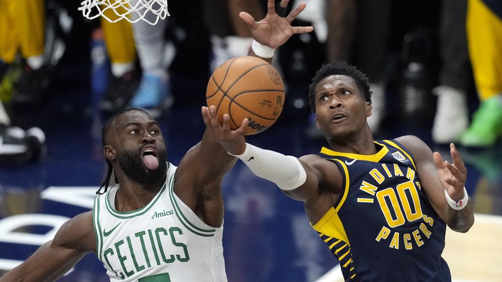 溜馬的馬杜連攻入30分，為球隊擊敗塞爾特人。(美聯社)