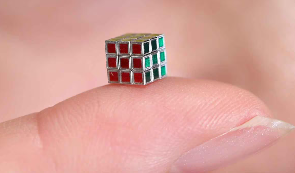 鋁製全球最細小的扭計骰由日本老牌玩具商Bandai旗下的MegaHouse出品。(網上圖片)