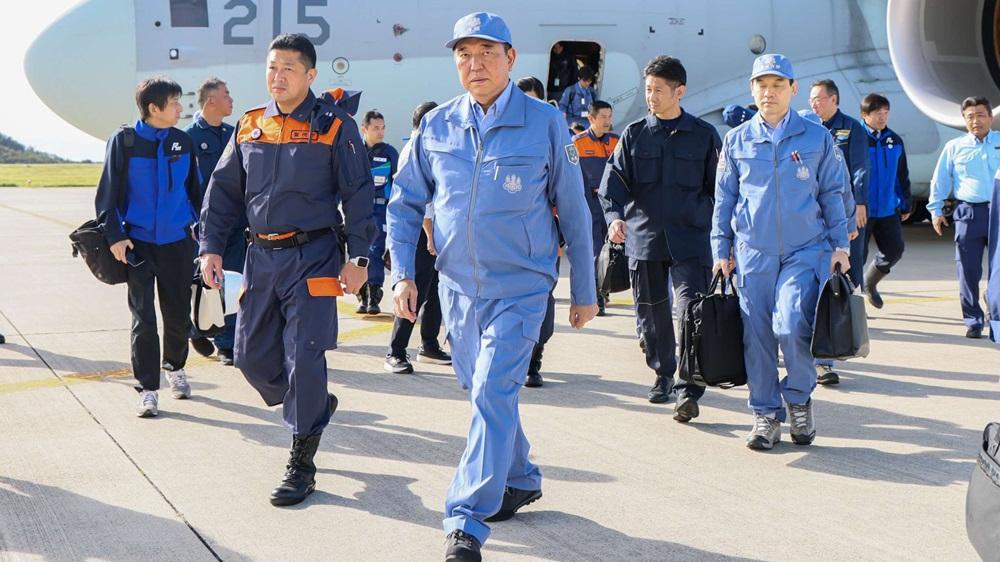 石破茂乘坐日本自衛隊運輸機前往能登半島視察。(日本首相官邸X)