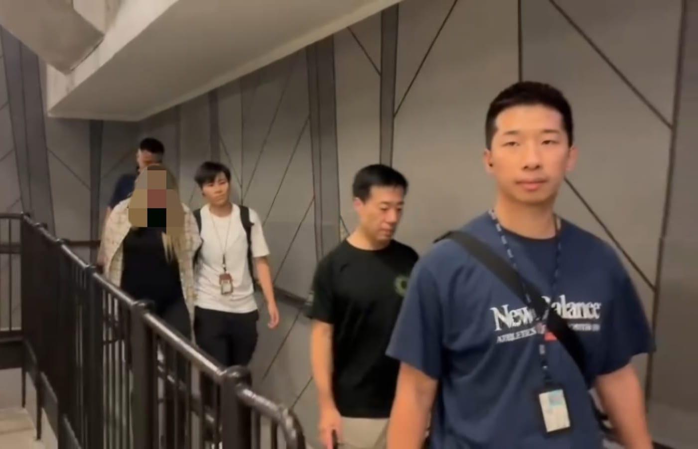 葵青警區打擊區內賣淫活動，2女子於酒店被捕。(警方圖片)