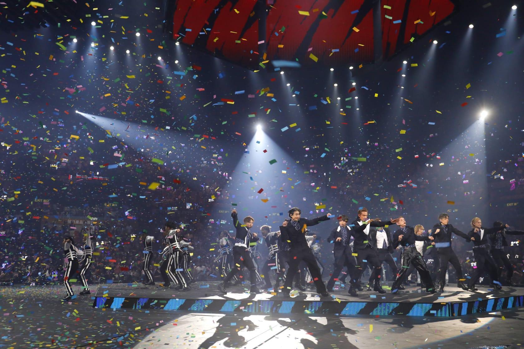 前年MIRROR演唱會發生舞台電視屏幕墮下事故，2名舞蹈員受傷  資料圖片