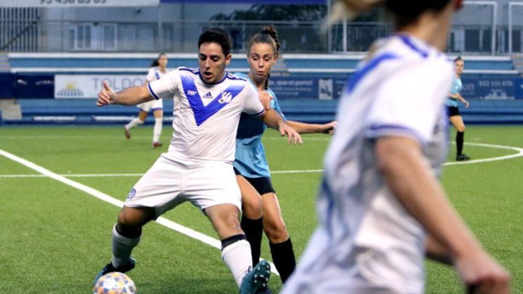 西班牙的一場女子地區聯賽出現長鬍鬚的球員引起熱議。(網上圖片)