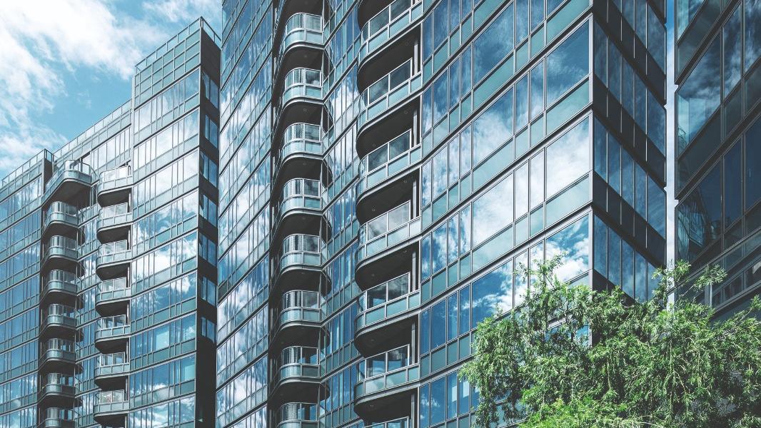 西半山大學閣獲本地家庭客追捧  擲6950萬購四房｜新盤成交