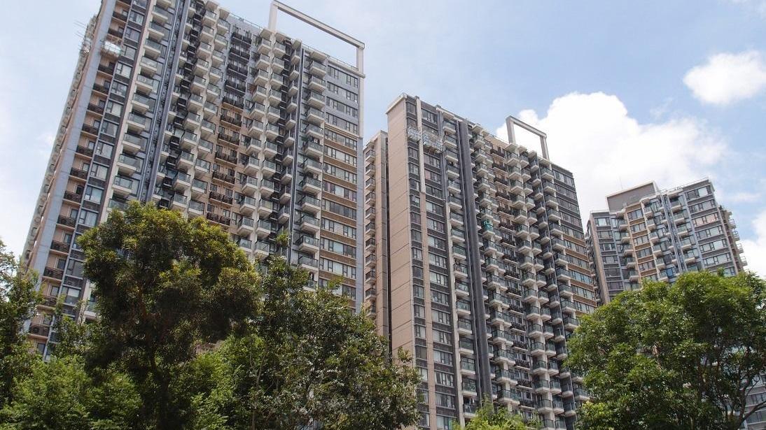 元朗溱柏低層兩房戶，帳面蝕200萬元易手，呎價僅8,513元，造價創屋苑同類單位新低。