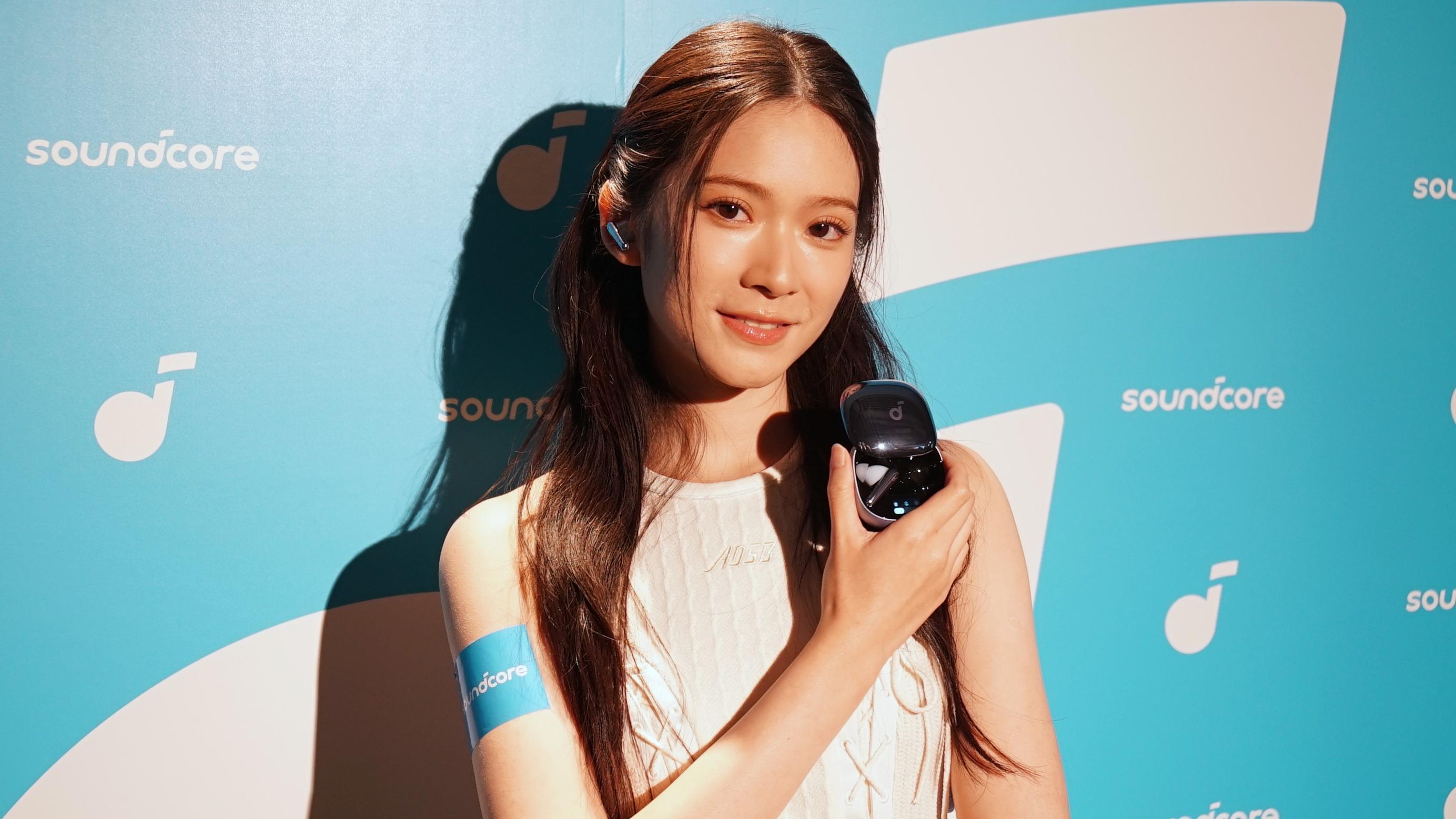 Soundcore發布兩款抵玩新品　雲浩影試用強勁降噪耳機Liberty 4 Pro