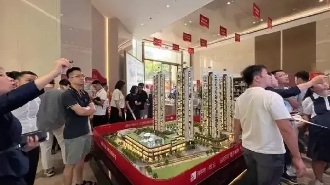 深圳廣州放寬限購勁吸睇樓客　寶安區395個單位8小時完售