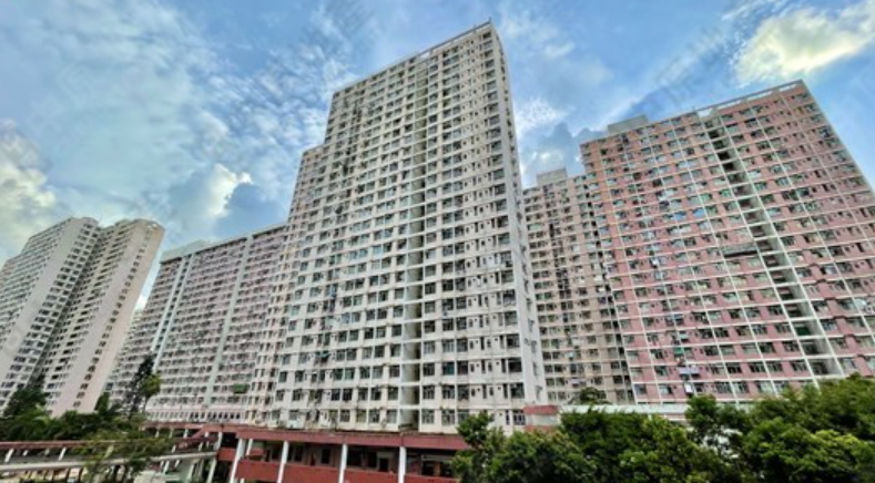 警方接獲翠屏北邨(圖)翠榕樓一住戶報案，指發現一名91歲姓陳老翁在走廊以尼龍繩上吊 (資料圖片/網上圖片)