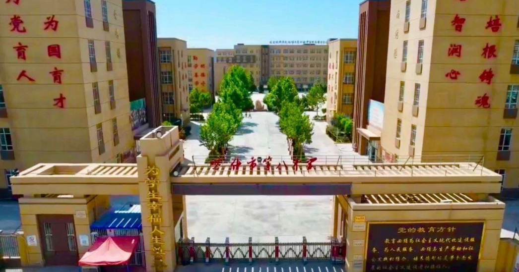 新疆喀什市第八中學發生人踩人事故，造成14名學生受傷，當中3人重傷、11人輕傷，需留院觀察。(資料圖片)