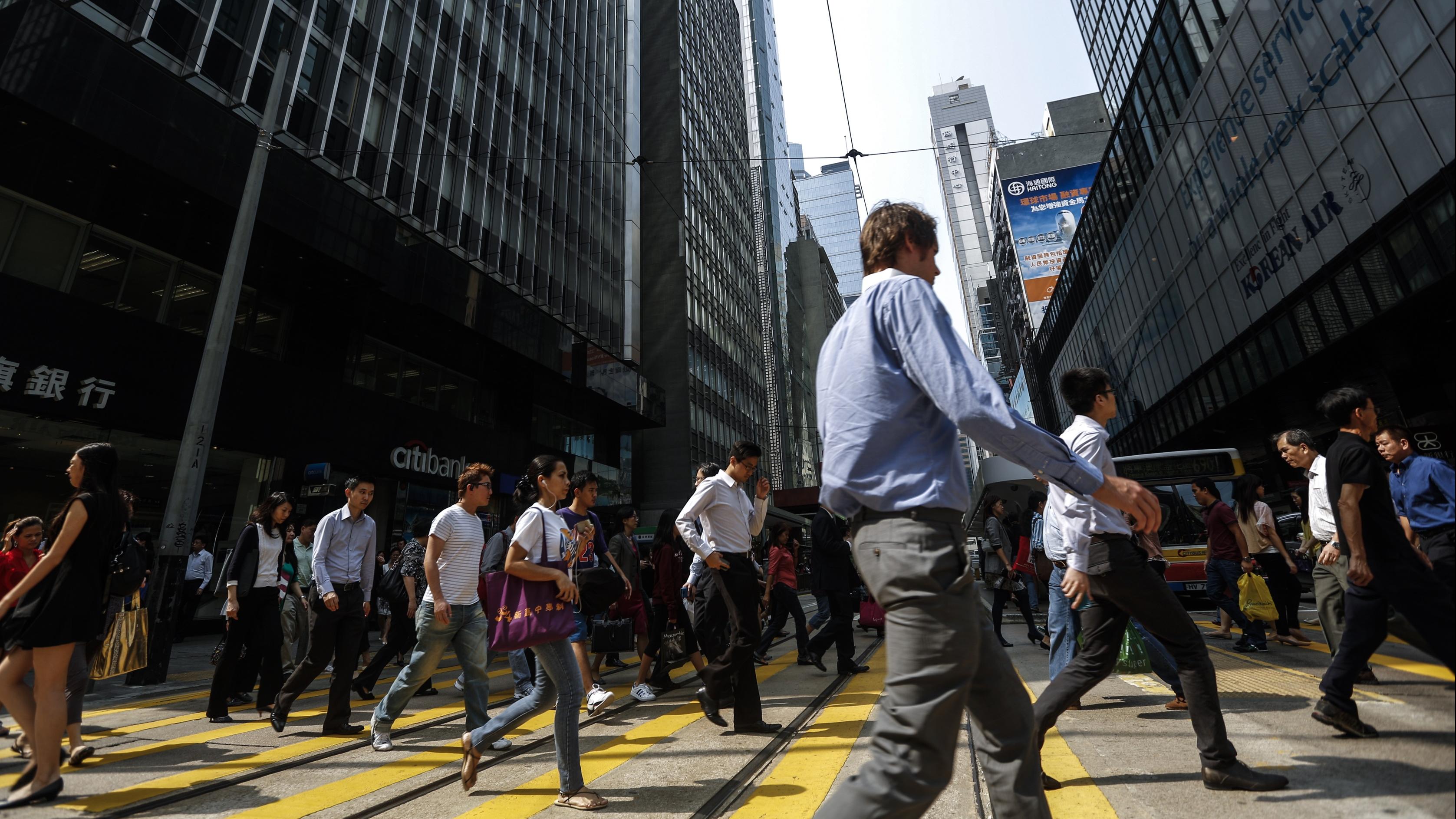 取消強積金對沖安排更能保障僱員權益。