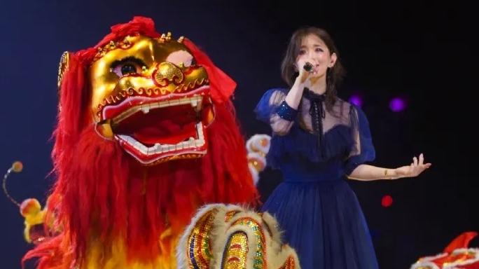 濱崎步上海演唱會　穿旗袍舞獅冧內地粉絲