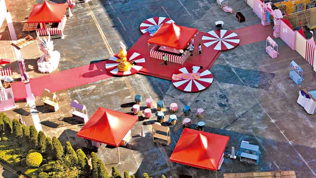 金光遍灑耀大地