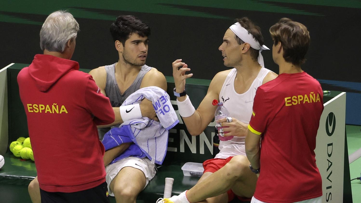 拿度代表西班牙出戰台維斯盃，作為退役前最後的賽事。(路透社)