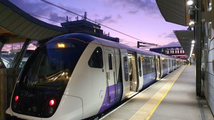 港鐵在倫敦伊利沙伯線專營權營運中投標失敗。(MTR Elizabeth line官網圖片)