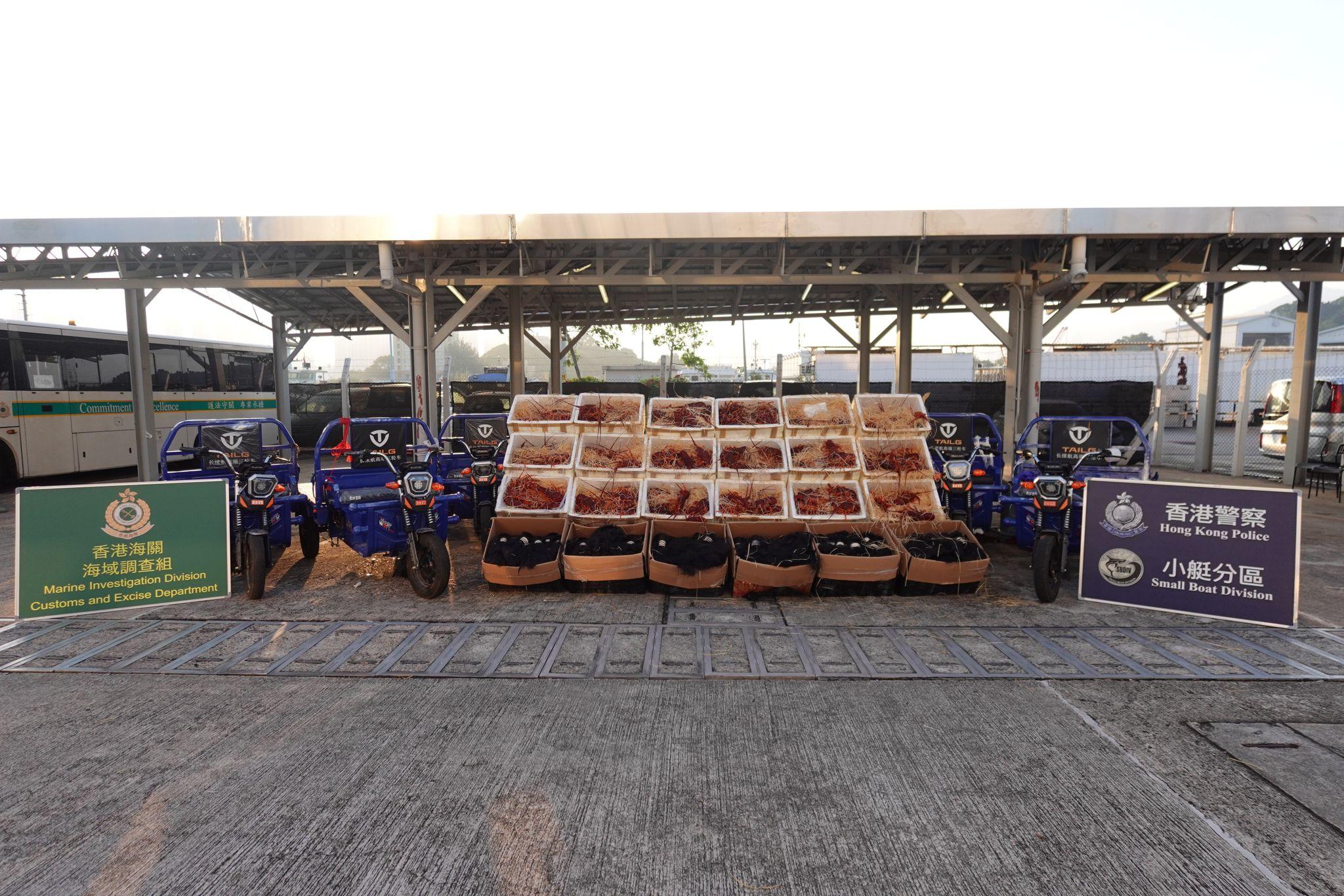 水警及海關在大澳一帶展開反走私聯合行動，檢180萬元貨物。(警方圖片)