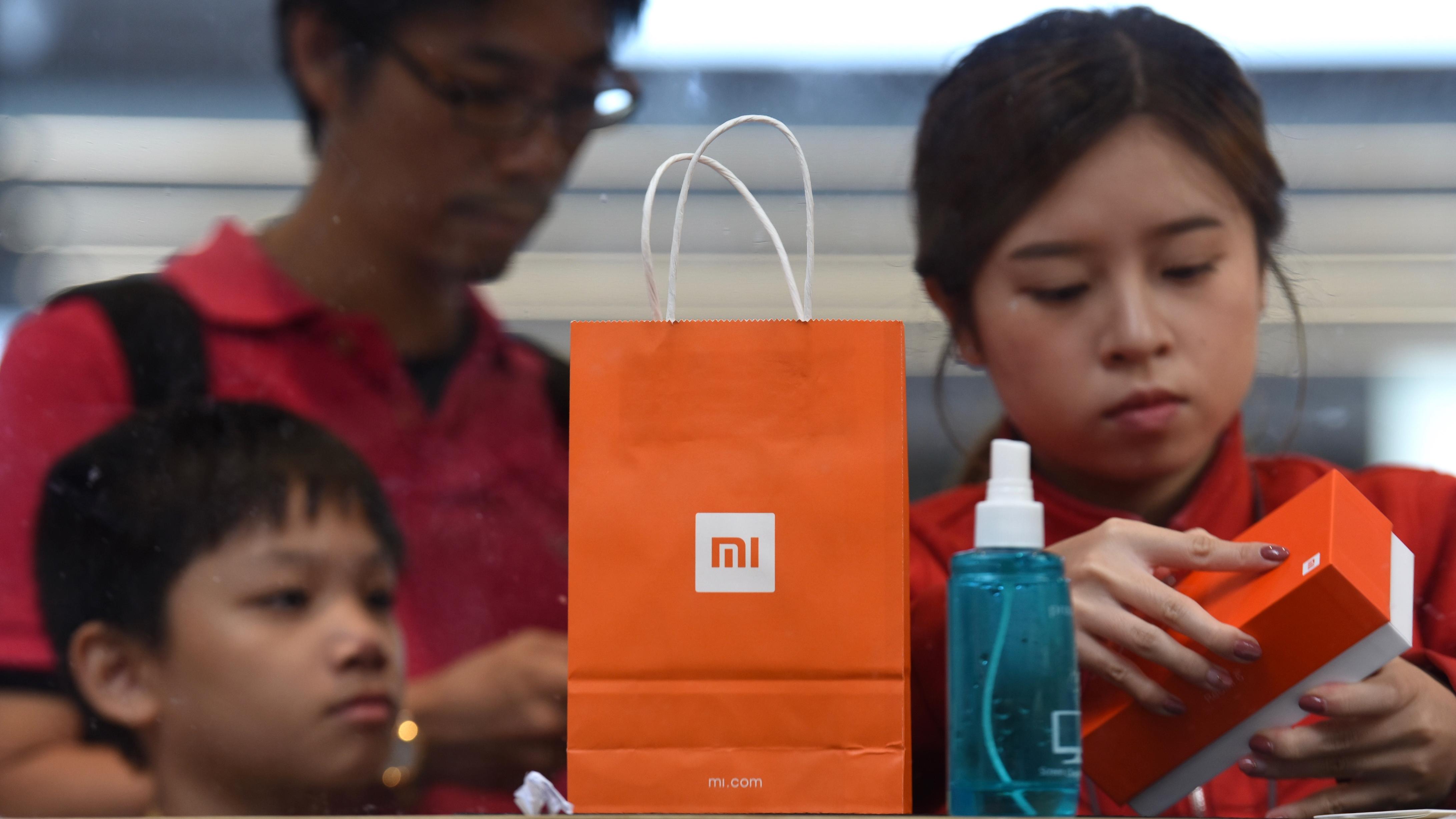 小米瑞聲逆市升 阿里暫錄七連跌