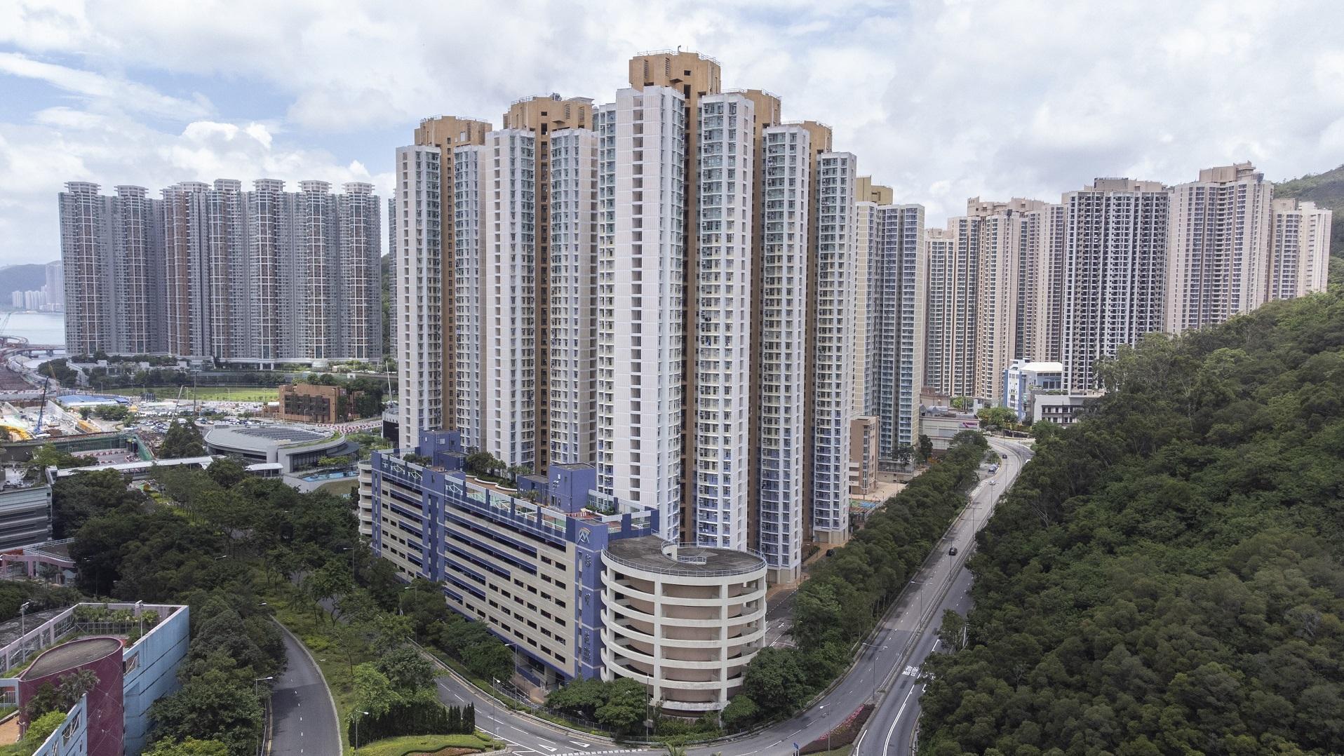 將軍澳居屋彩明苑低層套三房戶，以居二市場價538萬元沽出，23年帳面樓價升值3倍。