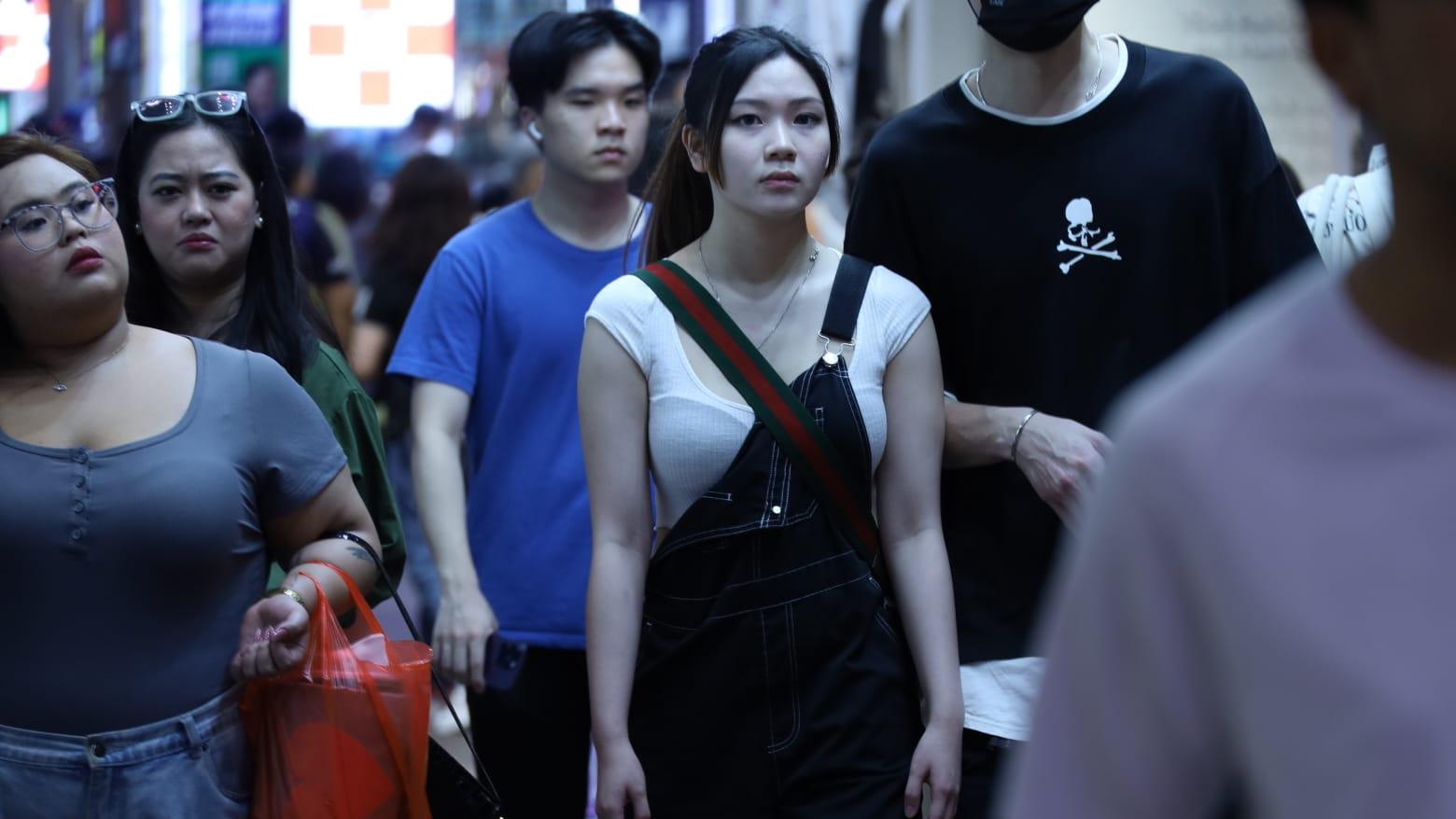 「桃芝」正逐漸靠近本港。(鍾式明攝)