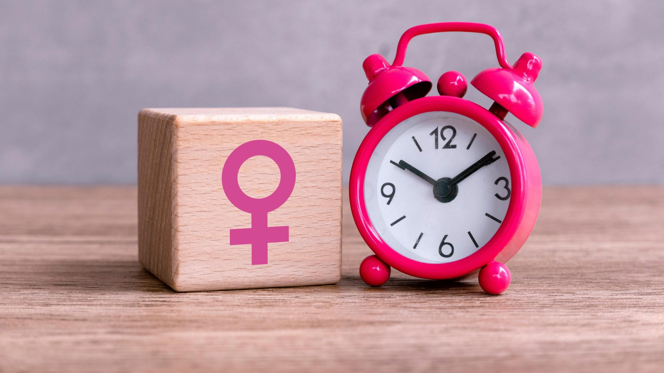 一般進入更年期的平均年齡約為45至55歲，不過中醫師李和蓁指出，現在女性更年期其實有漸漸提早的趨勢。