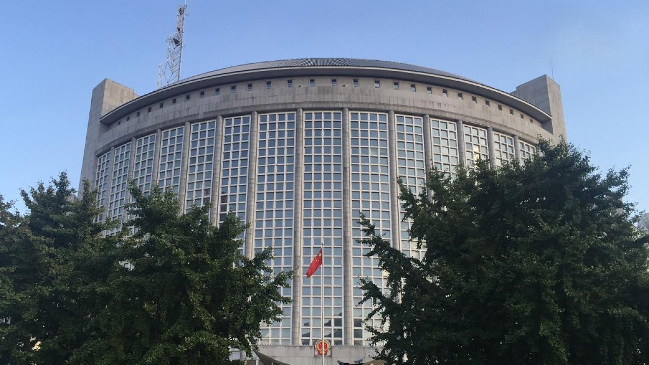 外交部稱，中方堅決反對美國籍有關司法個案干涉中國內政、抹黑和破壞香港法治。（港台圖片）