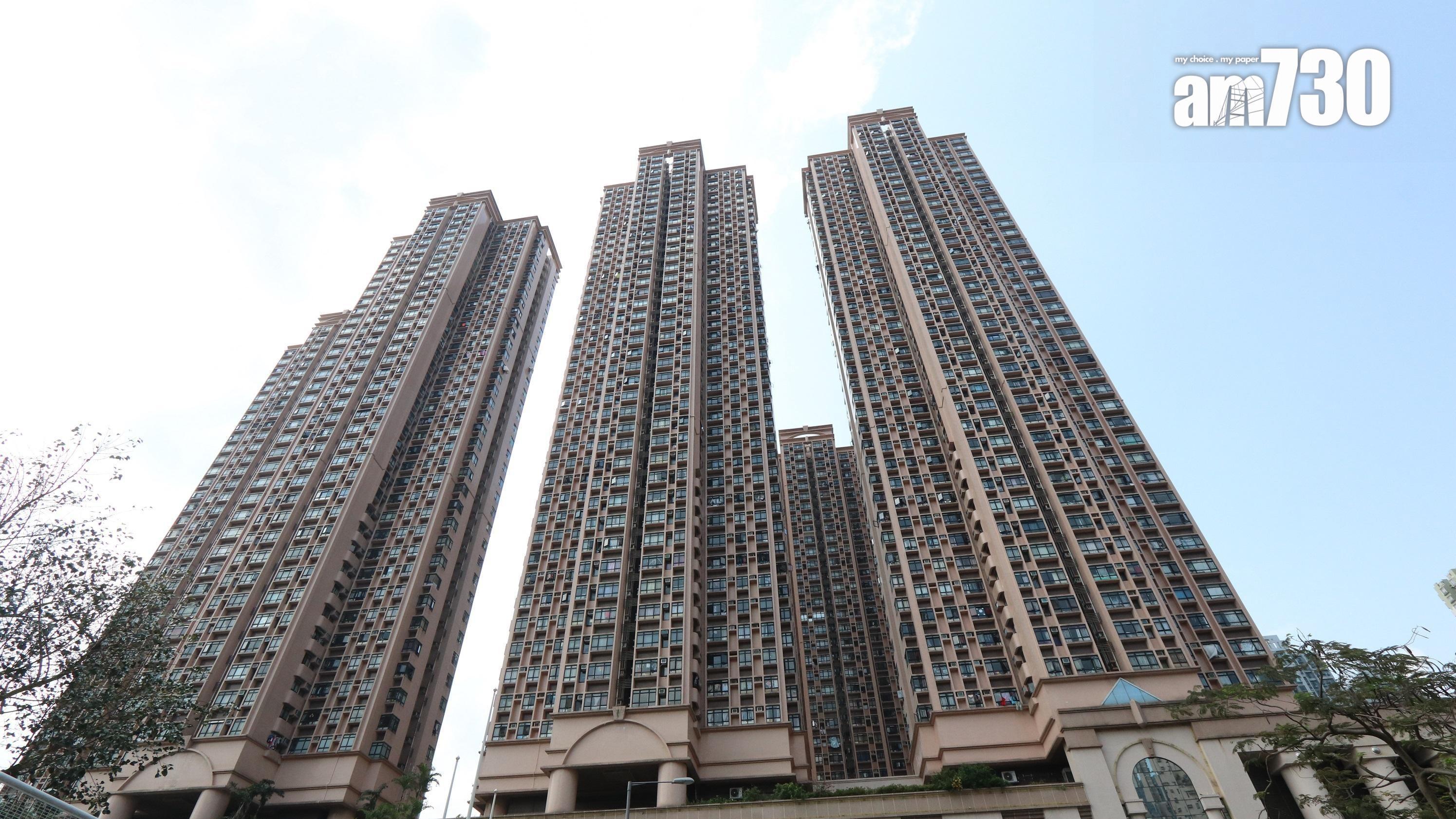 馬鞍山新港城最新錄事故同層單位成交，三房中層戶以550萬元易手，呎價近1.06萬元。