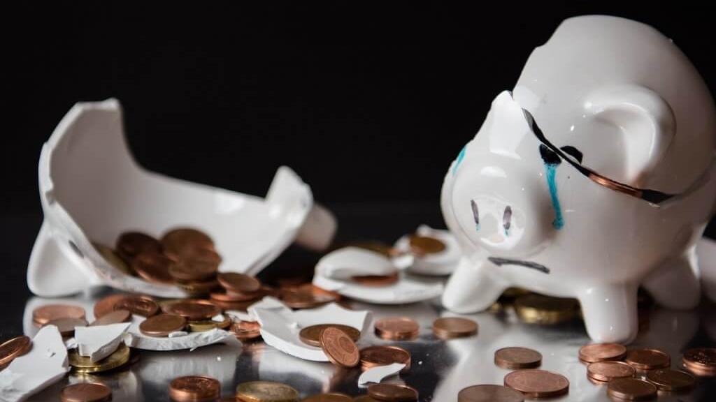 浙江漢215元存銀行19年僅剩8蚊，網民：存錢意義何在？(資料圖片)