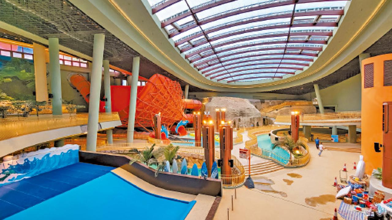 立法會討論海洋公園最新發展 田北辰憂水上樂園累公園破產