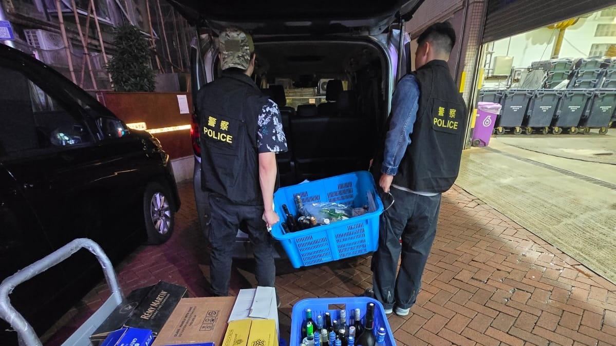 警蘭桂坊搜無牌酒吧檢烈酒啤酒　負責人女職員同被捕