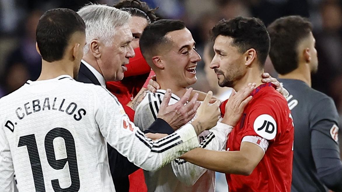 西維爾隊長捷西斯拿華斯，以對皇家馬德里的聯賽作生涯告別戰。(路透社)