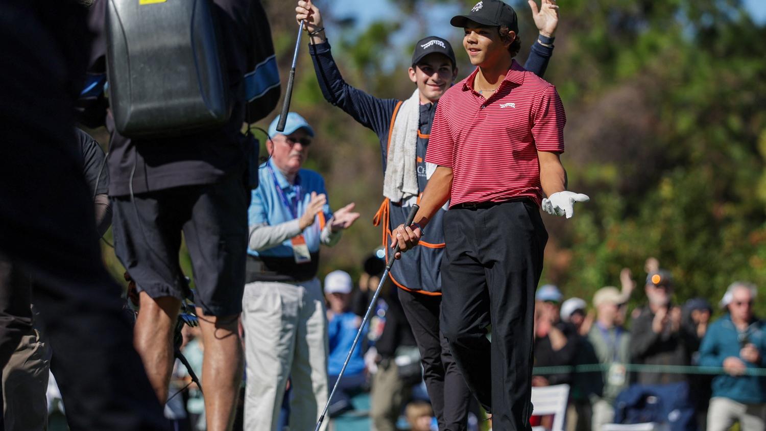 查理活士在PNC錦標賽打出一桿入洞。(路透社)